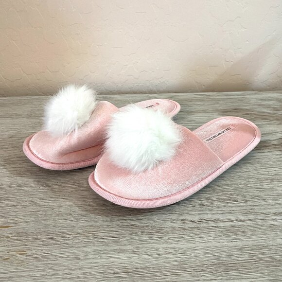 New Victoria's Secret Slippers Small 5 6 Pink Velour White Pom NWT - Picture 2 of 10